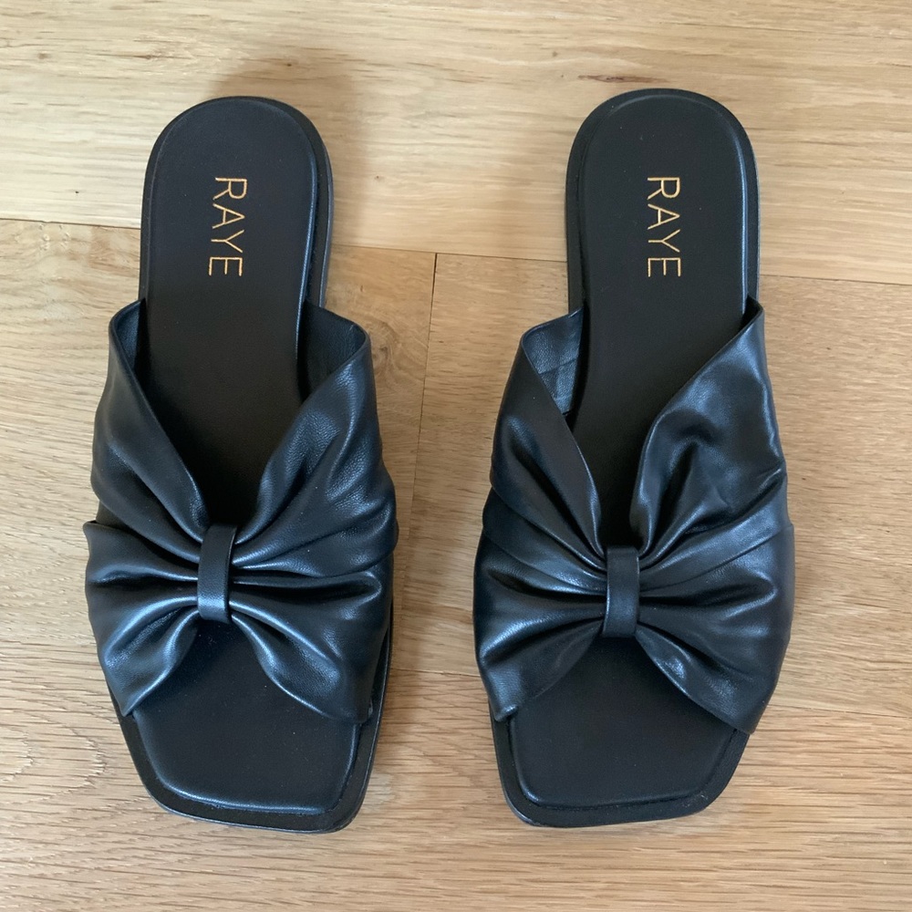 Spring Refresh 🌸 
Raye Bellamy Slide - Picture 11 of 12